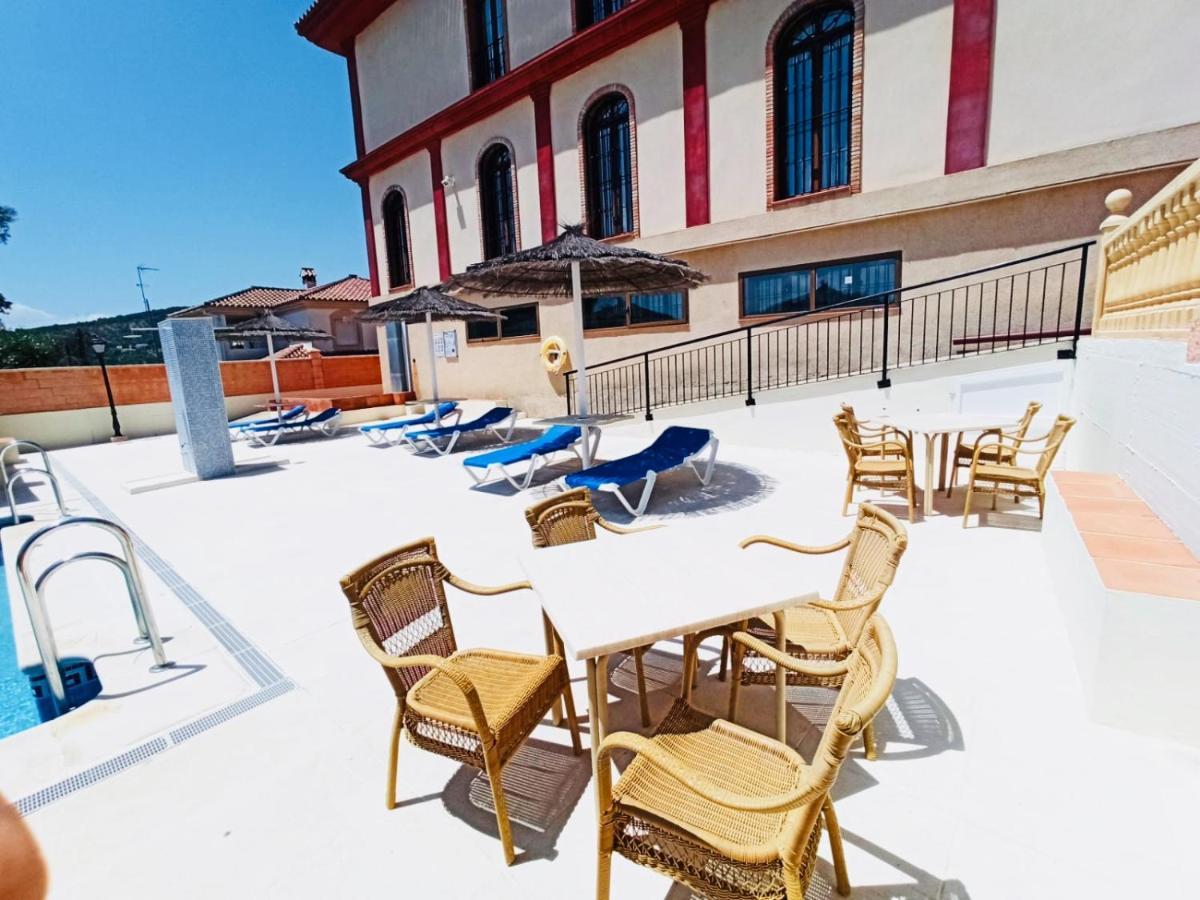 Hotel Sierra De Ubrique Bagian luar foto