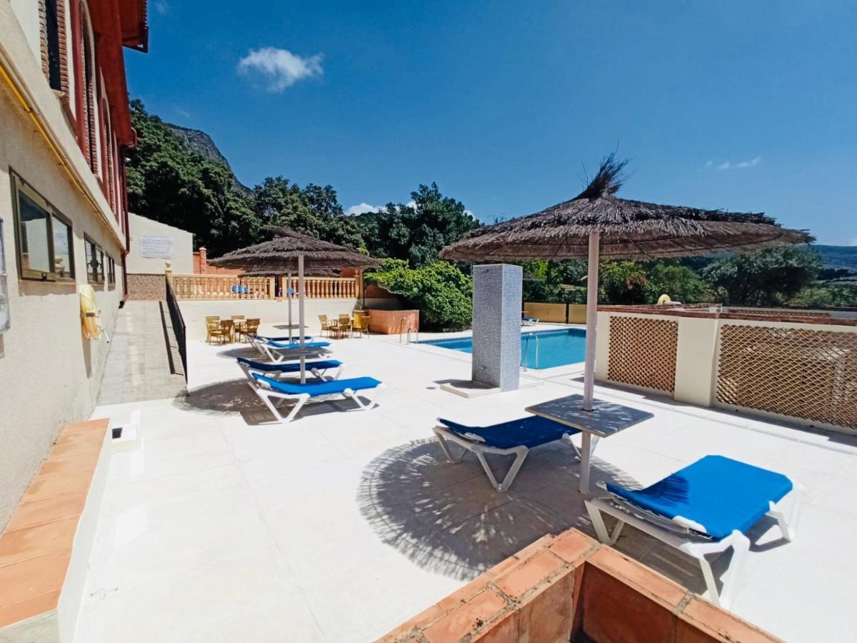 Hotel Sierra De Ubrique Bagian luar foto