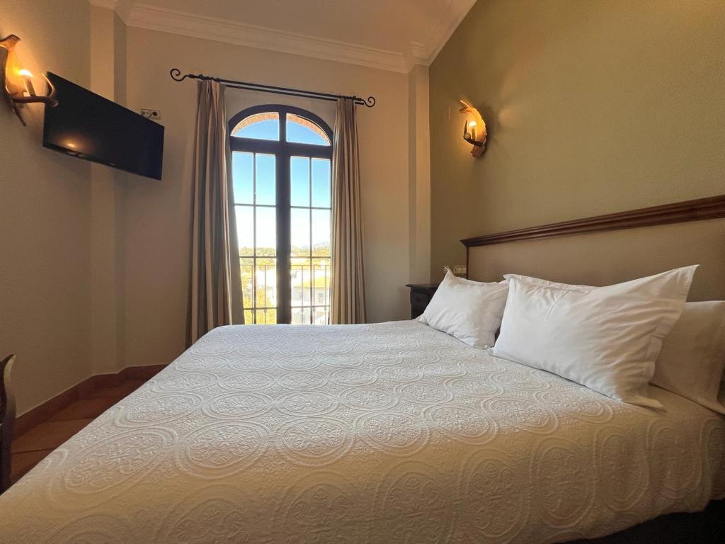 Hotel Sierra De Ubrique Bagian luar foto