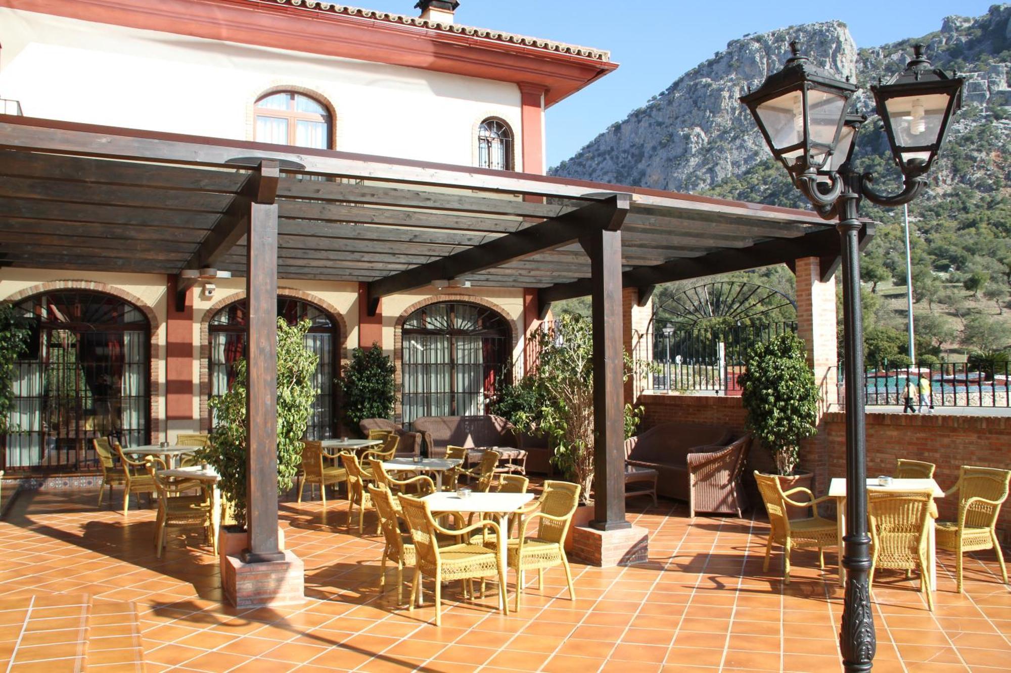 Hotel Sierra De Ubrique Bagian luar foto
